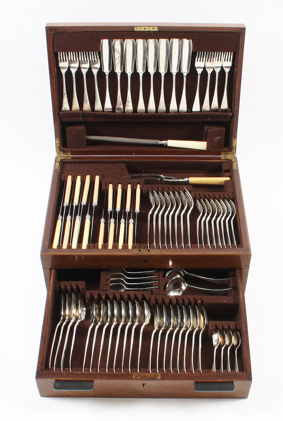 Bonhams : A canteen of silver Irish rib pattern flatware for eight ...