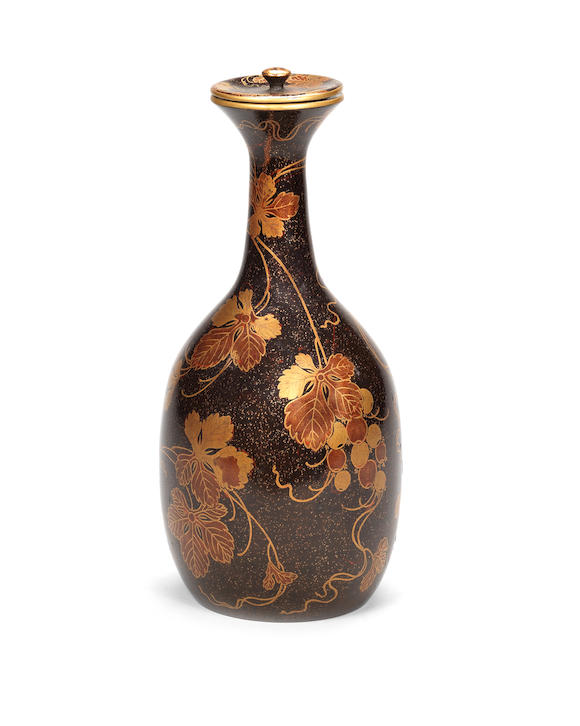 Bonhams : A lacquer tokkuri (sake bottle) and cover Momoyama Period ...