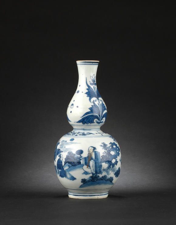 Bonhams : A blue and white double gourd vase Shunzhi