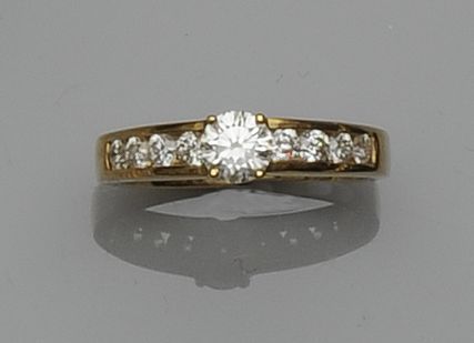 A diamond single stone ring