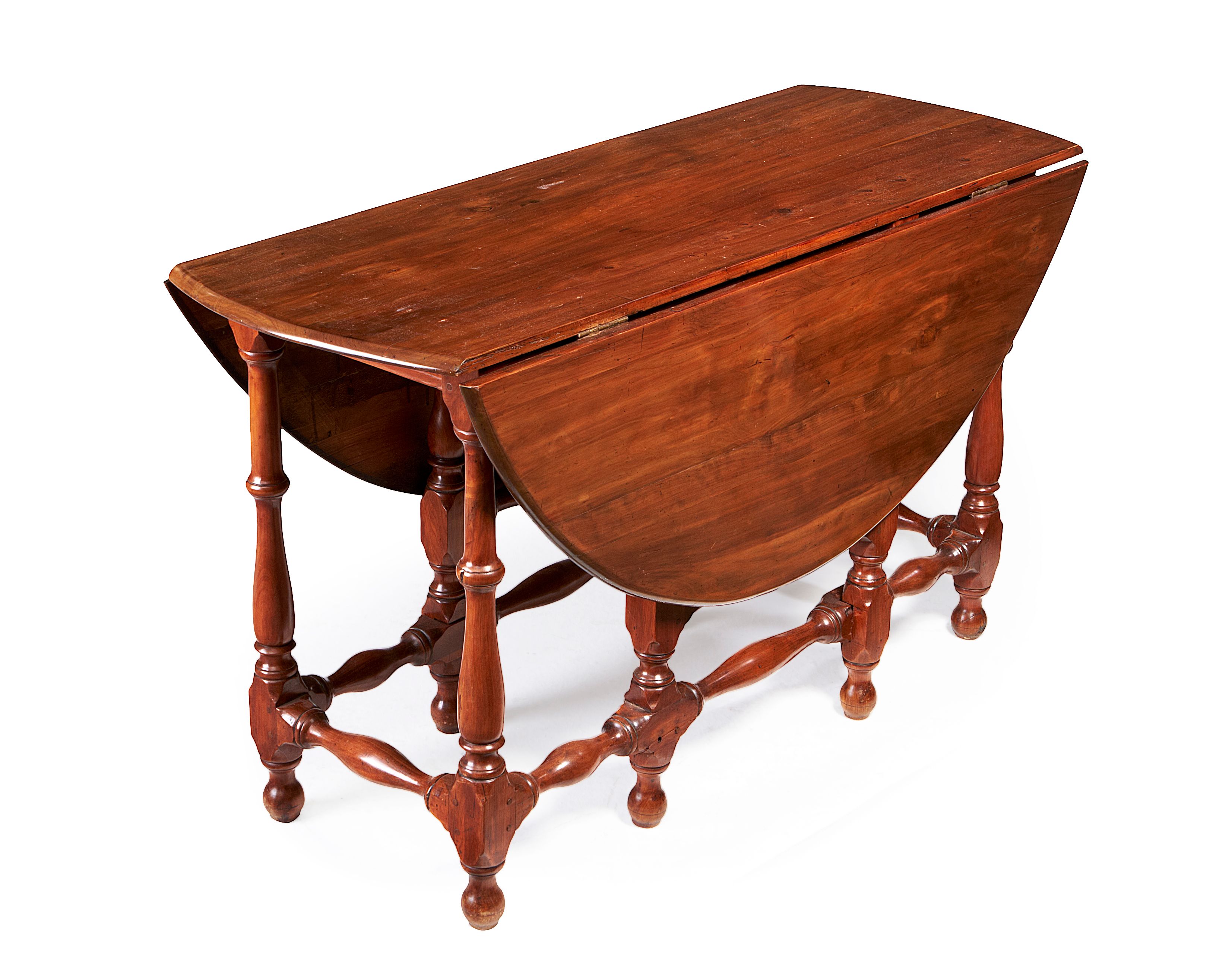 Bonhams A late 19th/ early 20th century colonial yew wood gate leg table