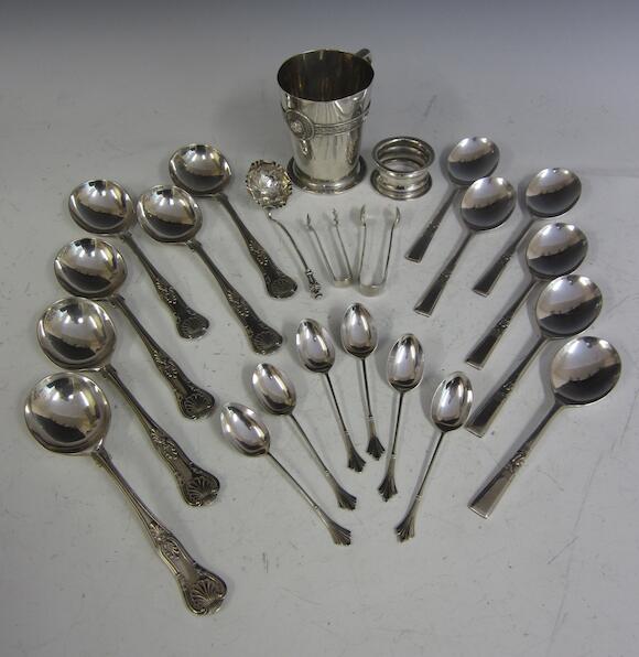 Bonhams An Irish silver cup, Dublin 1920, (Qty)