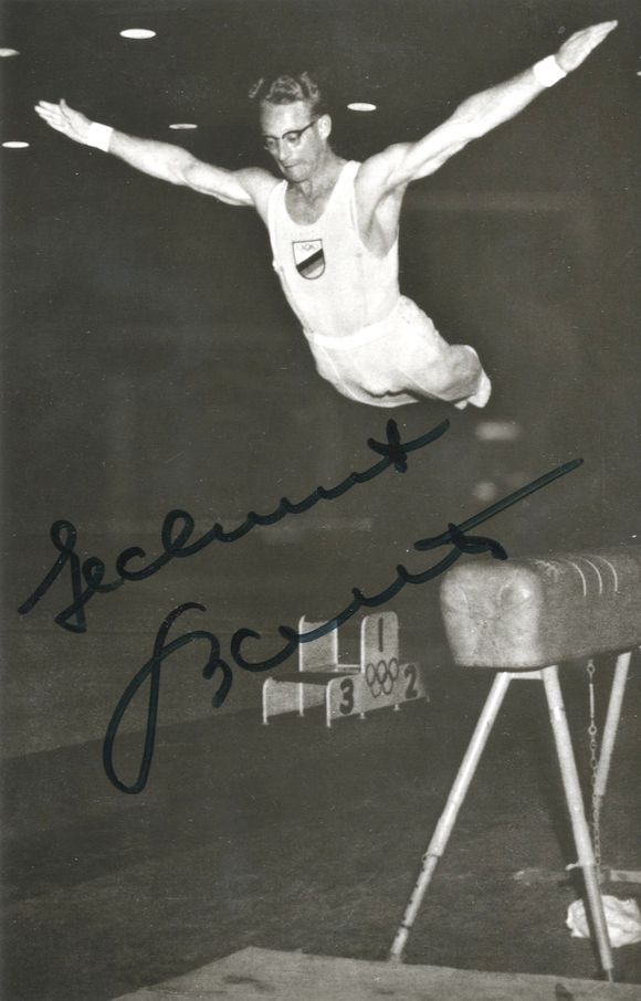Bonhams GERMAN MEDAL WINNERS A collection of 42 signed photographs