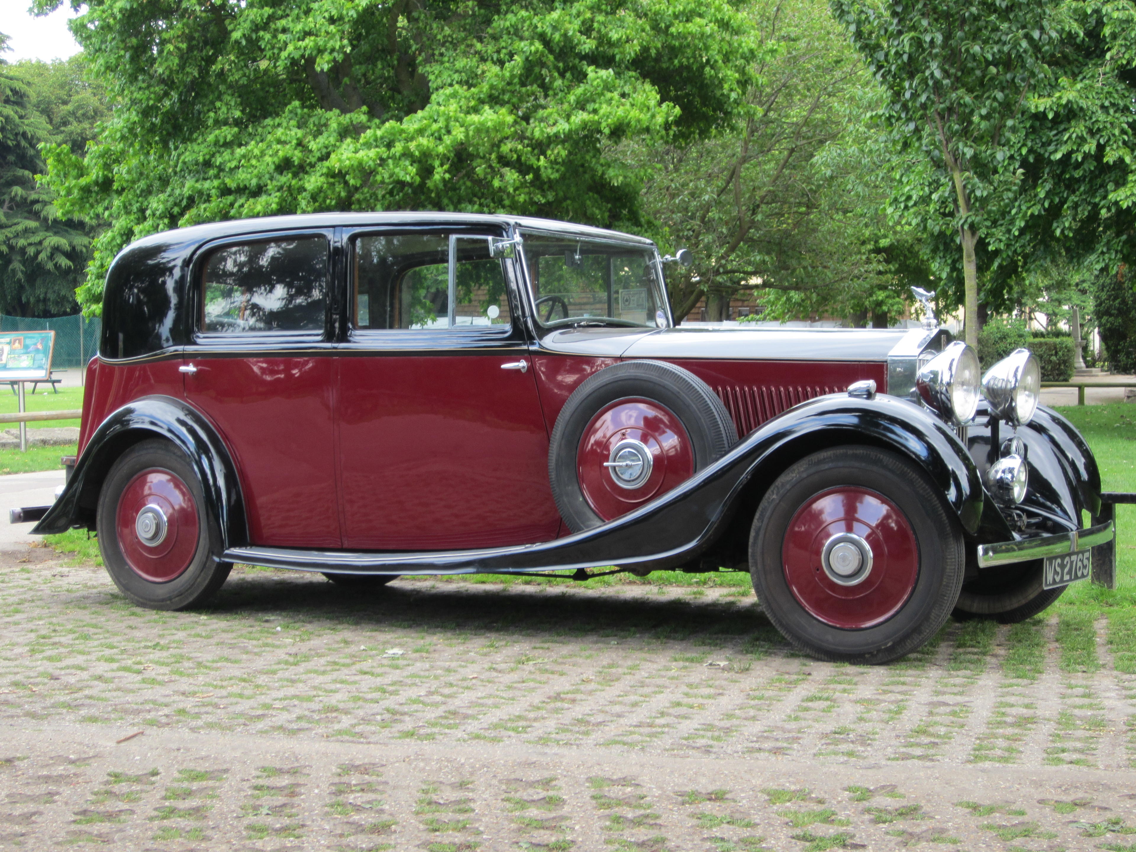 Bonhams Cars : 1934 Rolls-Royce 20/25hp Saloon Chassis no. GFE16 Engine ...