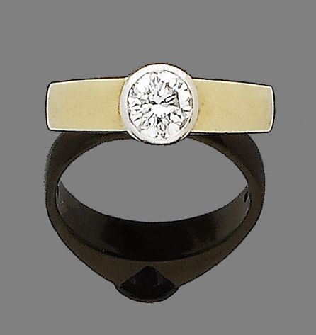 A diamond single-stone ring