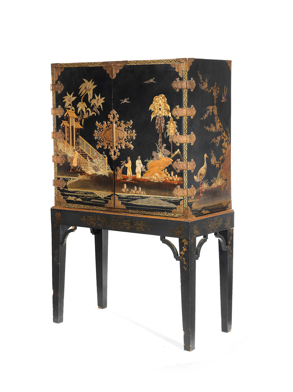 Bonhams : An 18th century Japanese export lacquer gilt and black ...