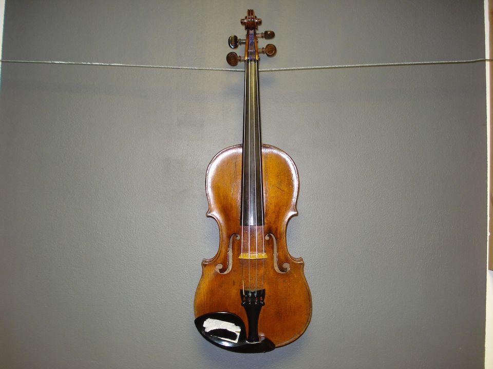 Bonhams An Irish Violin by Thomas Perry, Dublin, 1789 (2)
