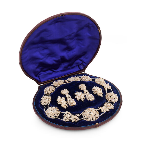 Bonhams : A suite of Victorian seed pearl jewellery