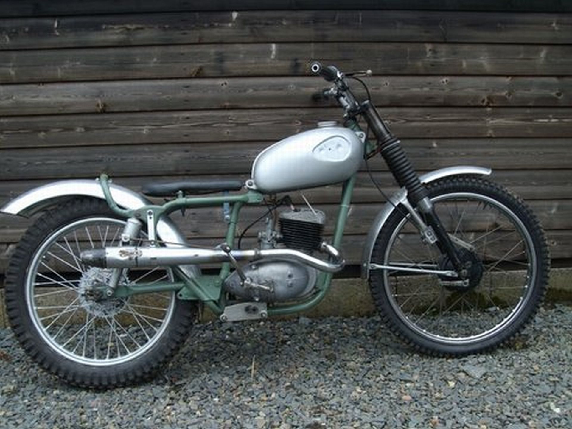 bonhams-cars-property-of-a-deceased-s-estate-c-1959-bsa-bantam-d7