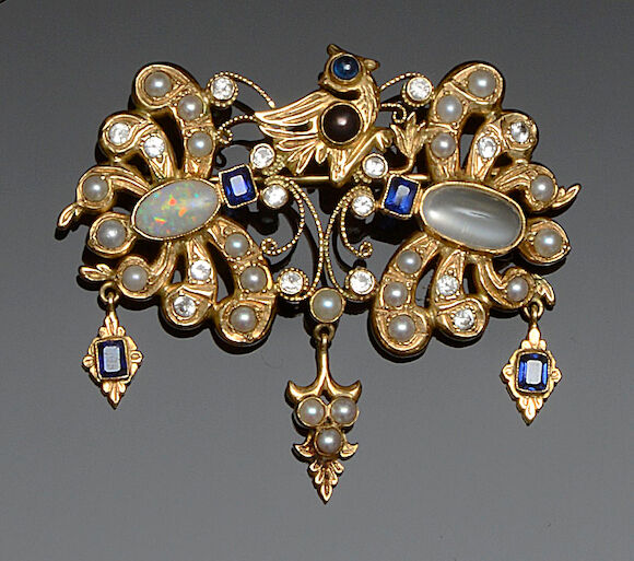Bonhams : A vari gem-set brooch