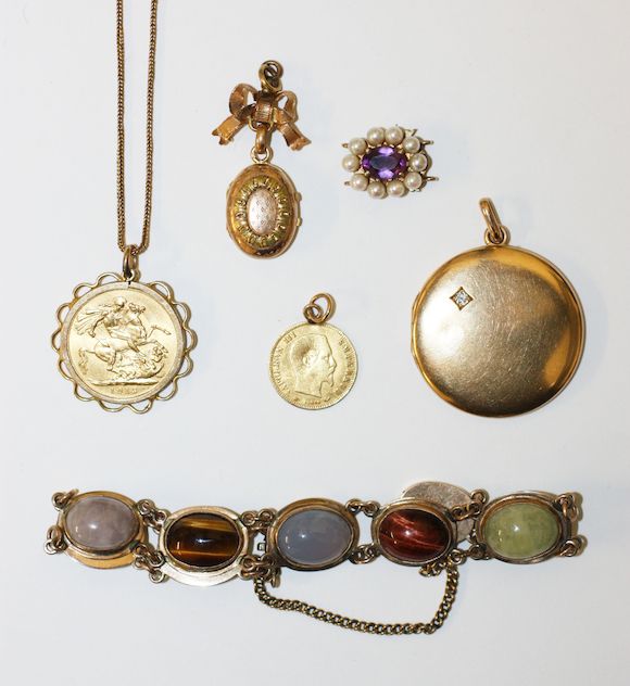 Bonhams A collection of jewellery,