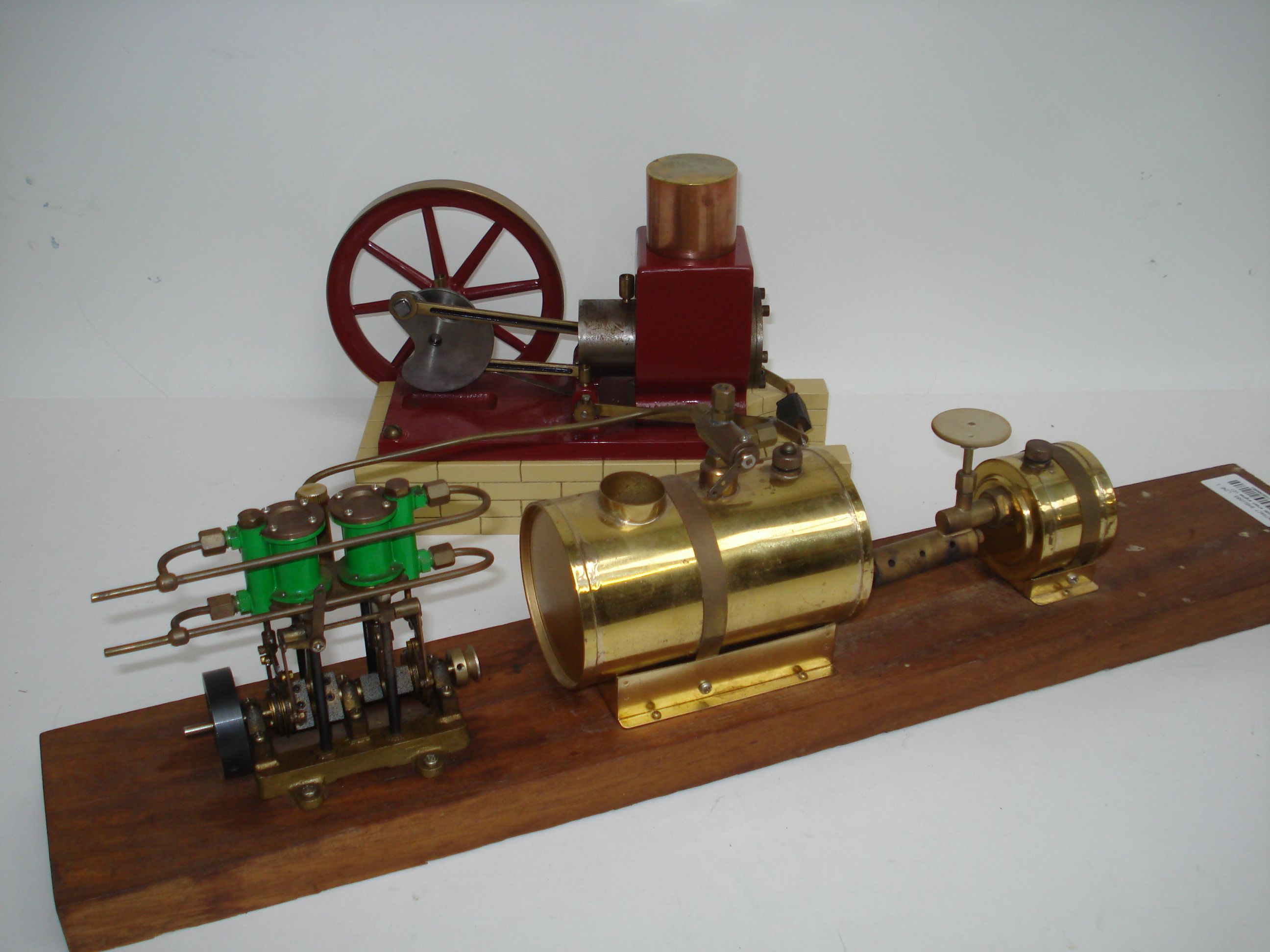 Bonhams Two model stationary steam engines 2