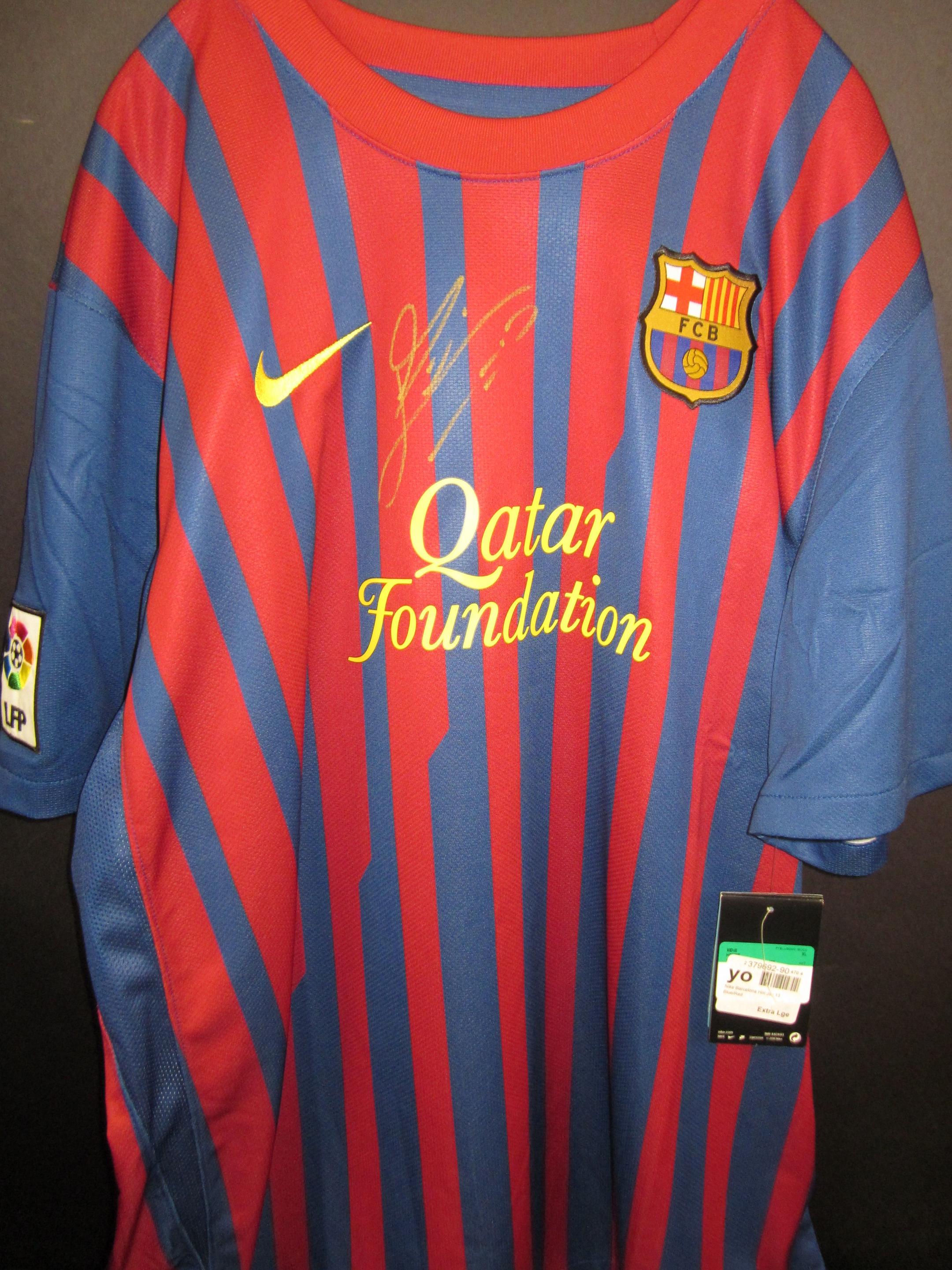 Replica Barcelona shirt hand signed by Lionel Messi