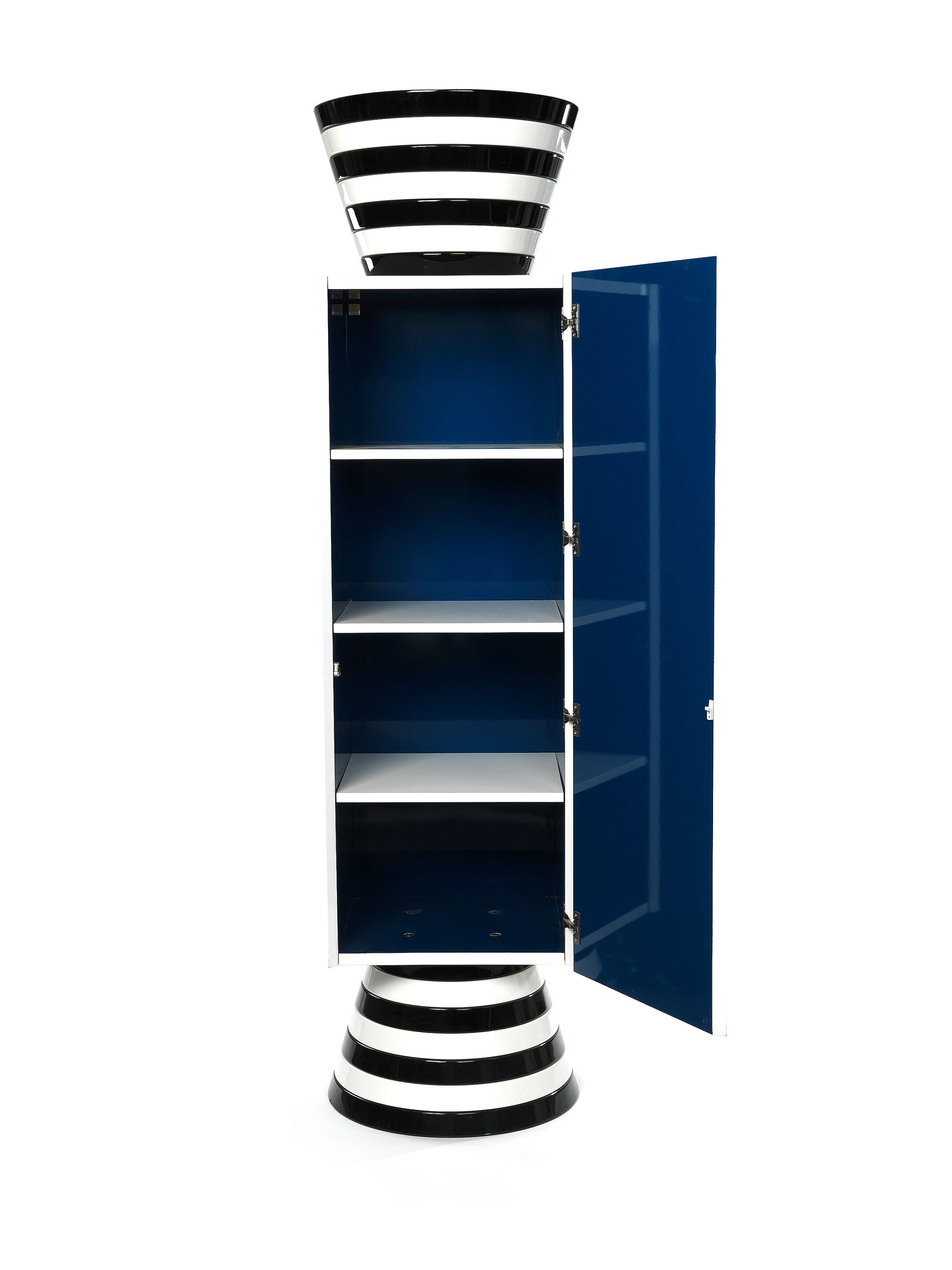 Ollo Cabinet - Thumb 2