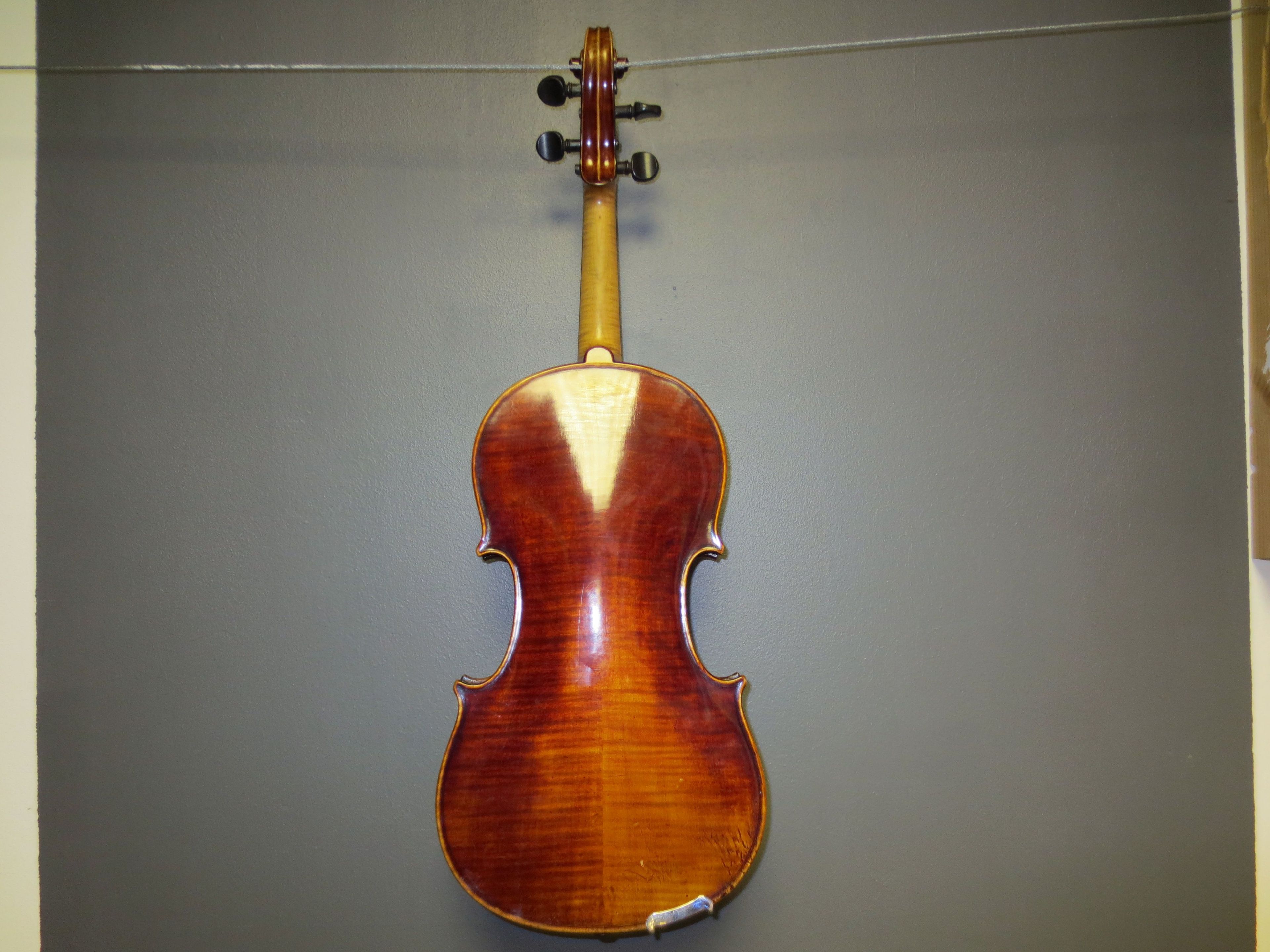 A Violin (4)