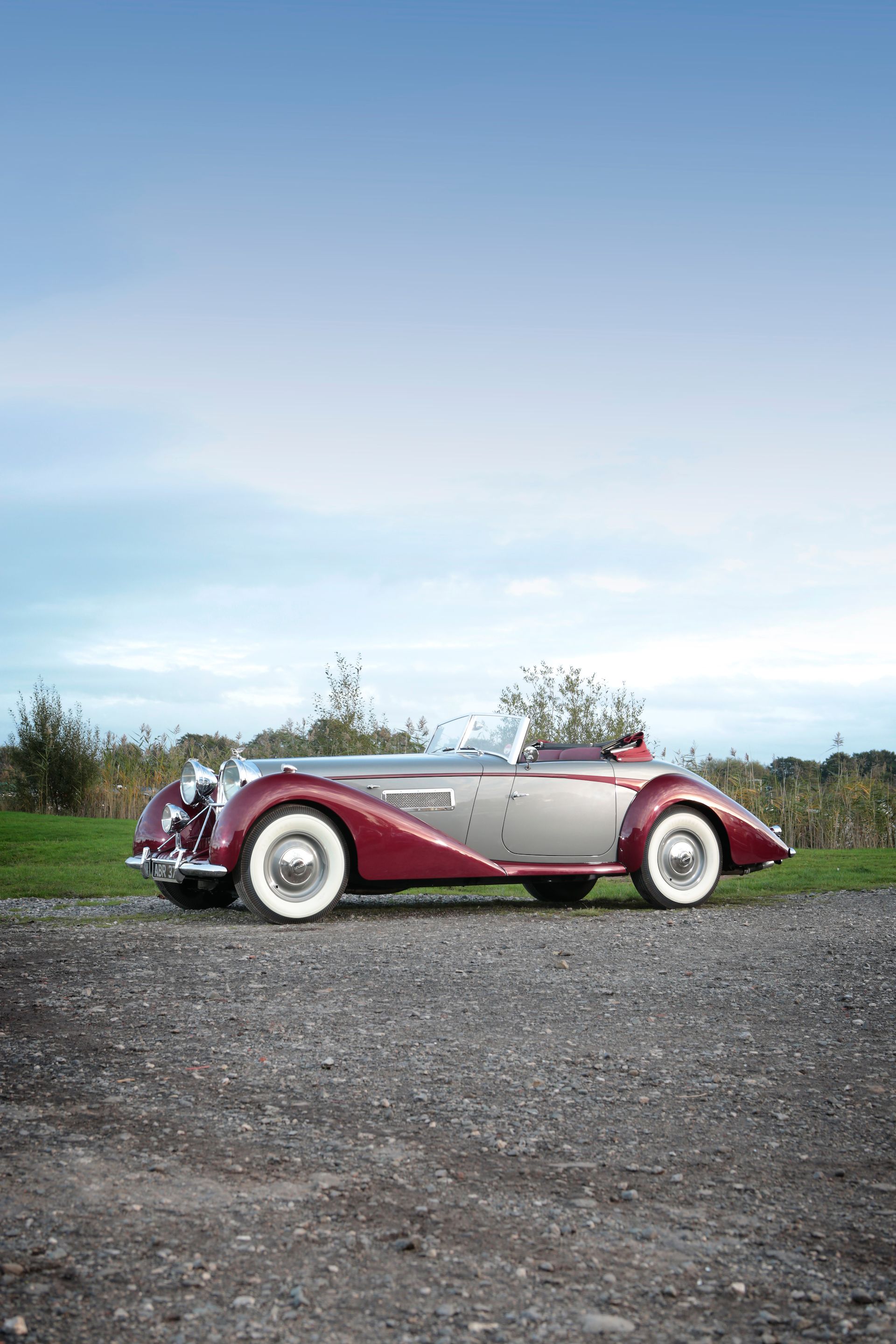 Miniature Kess Bentley MKVI DHC Cabriolet 1949 - Bordeaux - Résine 1/43