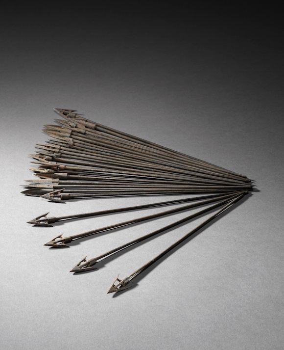 Bonhams Twentyfive archaic bronze crossbow bolts Eastern Zhou dynasty
