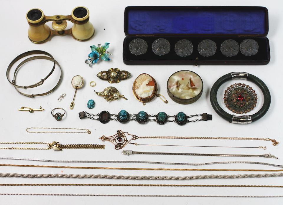 Bonhams : A large collection of jewellery