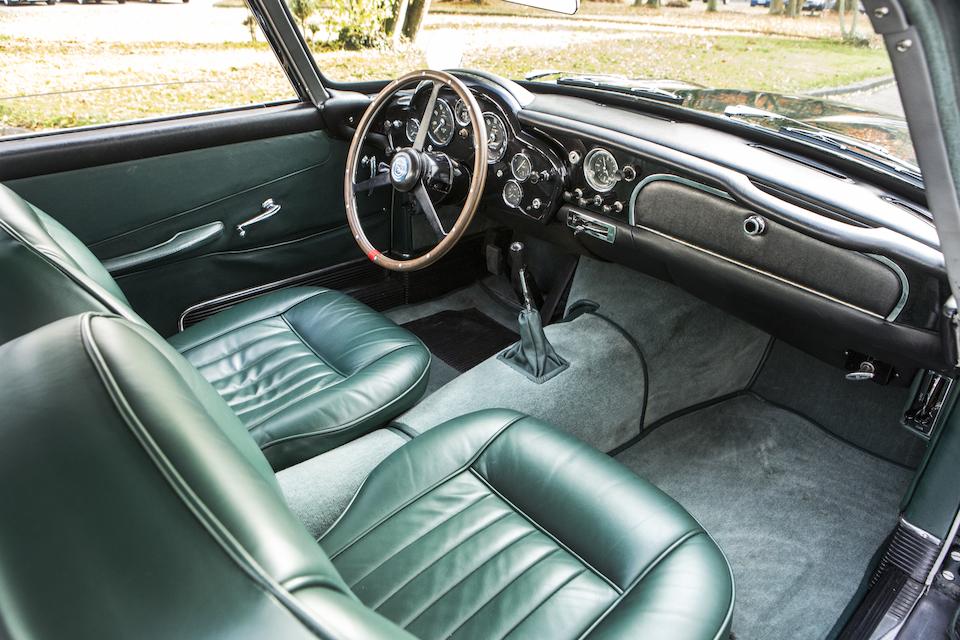 Aston Martin db4 gt continuation 2017 салон
