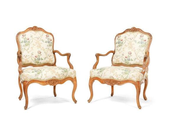 Bonhams : A pair of Louis XV walnut fauteuils à la Reine