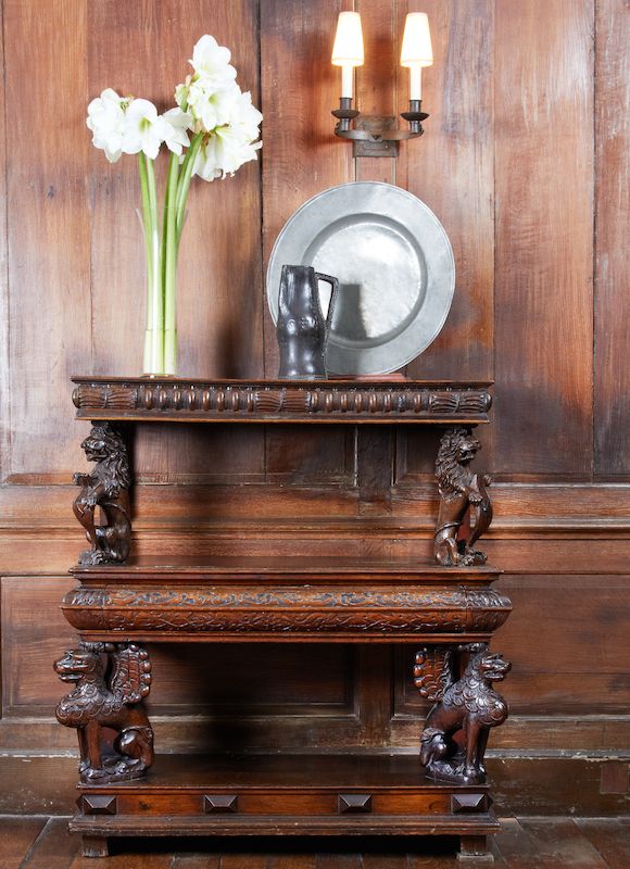 Bonhams A good oak threetier buffet, English In the Elizabeth I