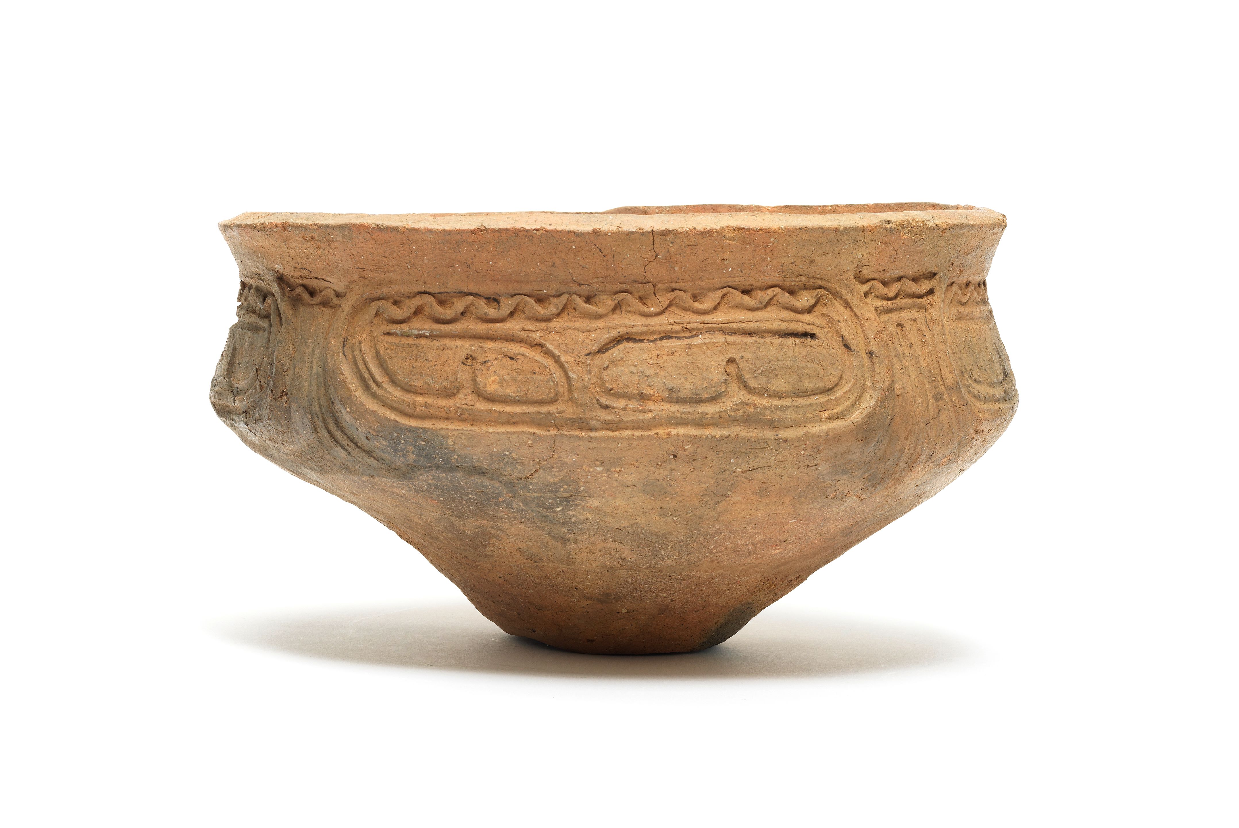 Bonhams A rare and large Jomon pottery bowl Later Jomon Period, circa 500BC