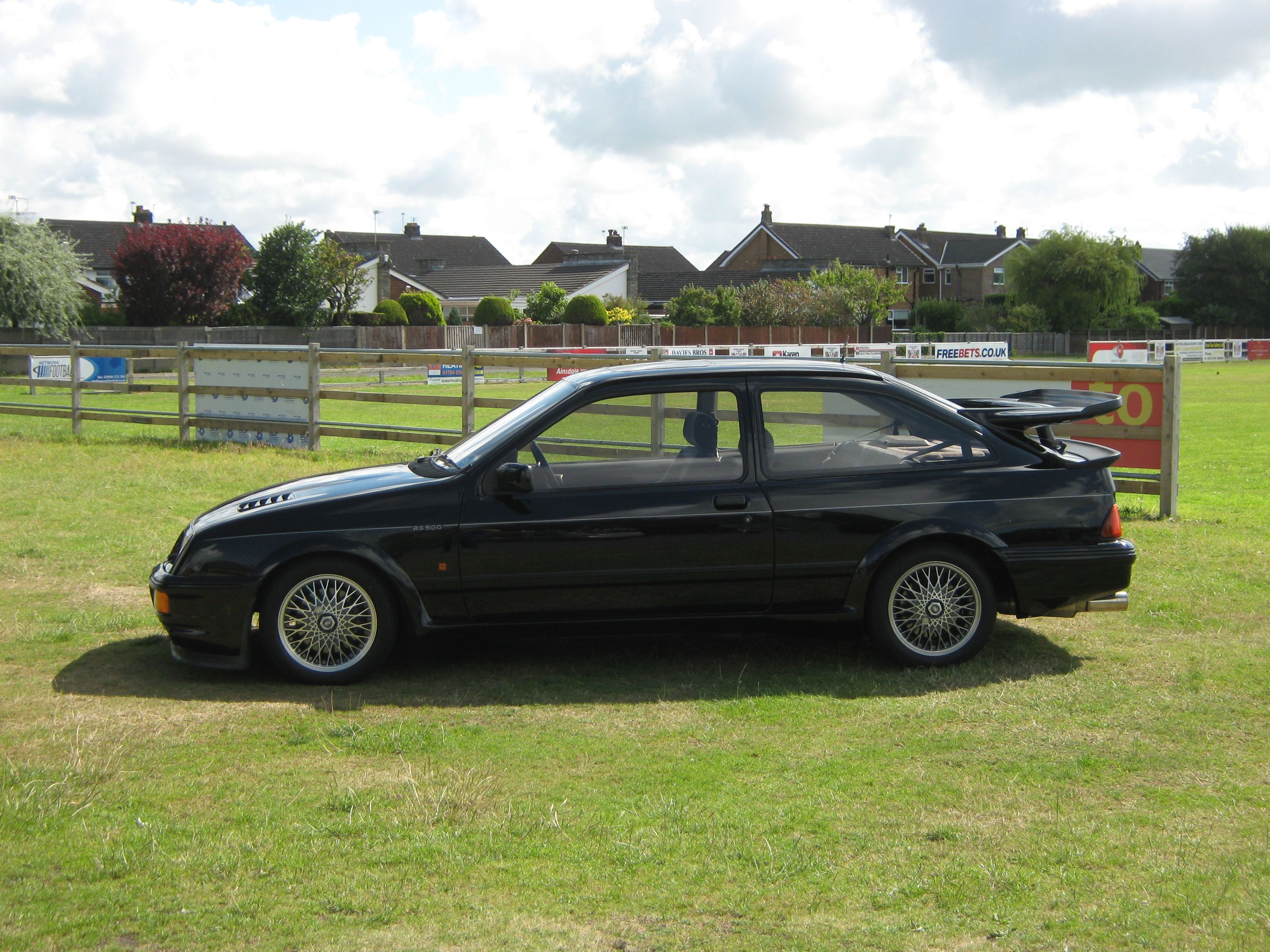 Radiateur aluminium Ford Sierra Cosworth et Sierra Cosworth RS 500