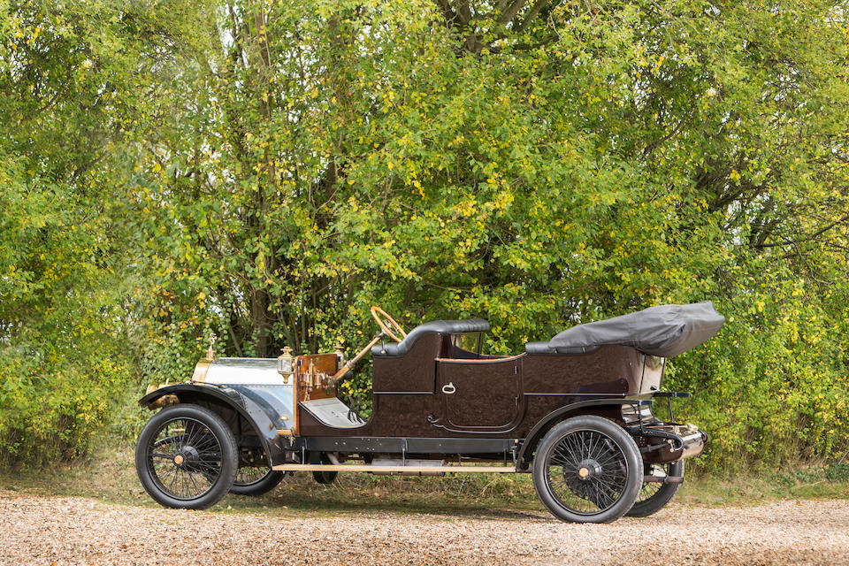 Первый автомобиль Мерседес 1901