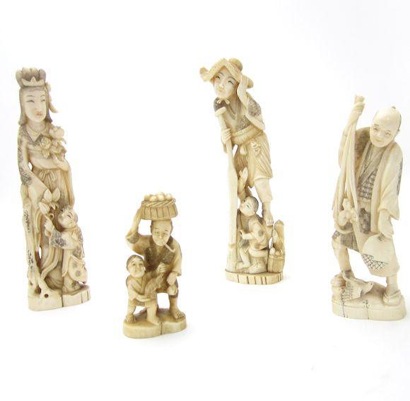 Bonhams : A pair of walrus tusk carvings and two others 19th century