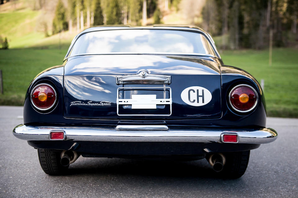 Lancia Flaminia авто
