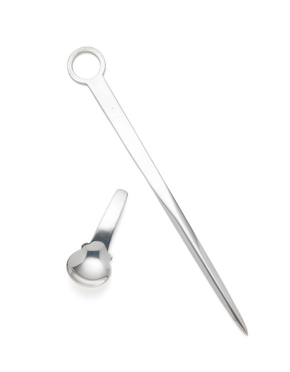 Bonhams A modern Guernsey silver meat skewer by Bruce Russell, of Le