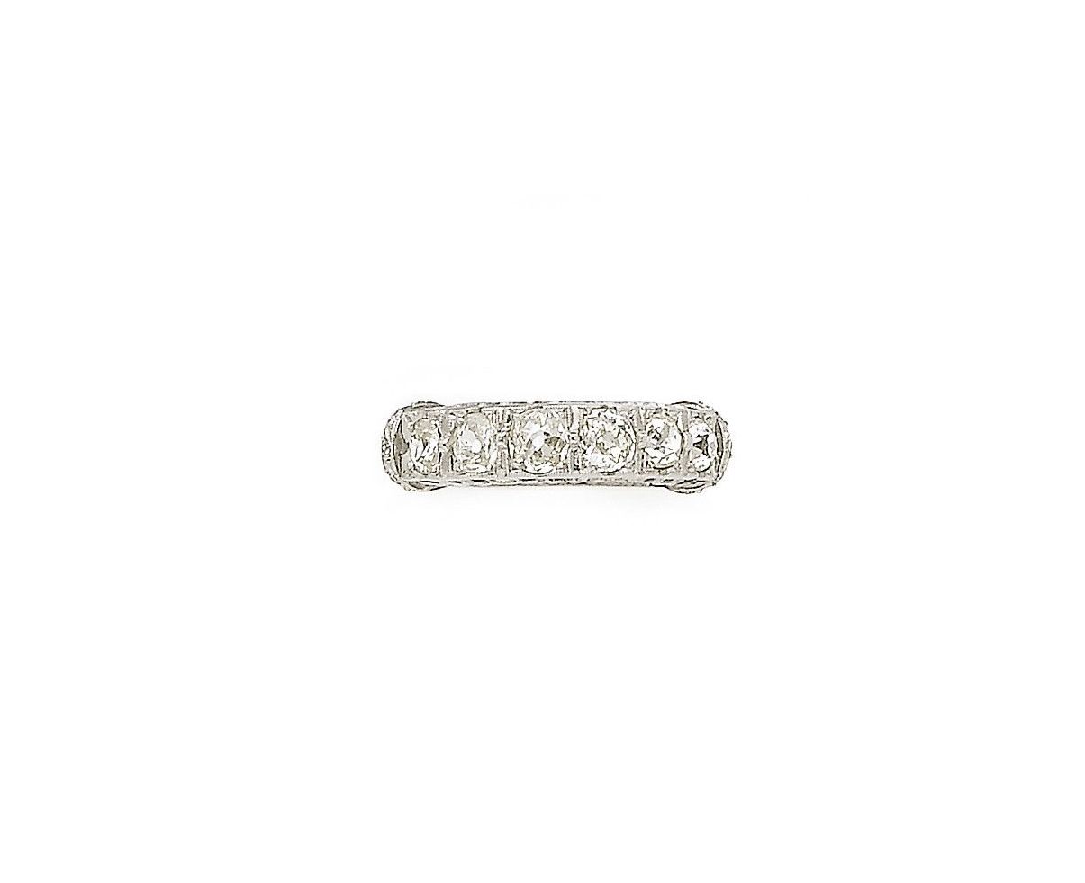 A diamond six-stone ring