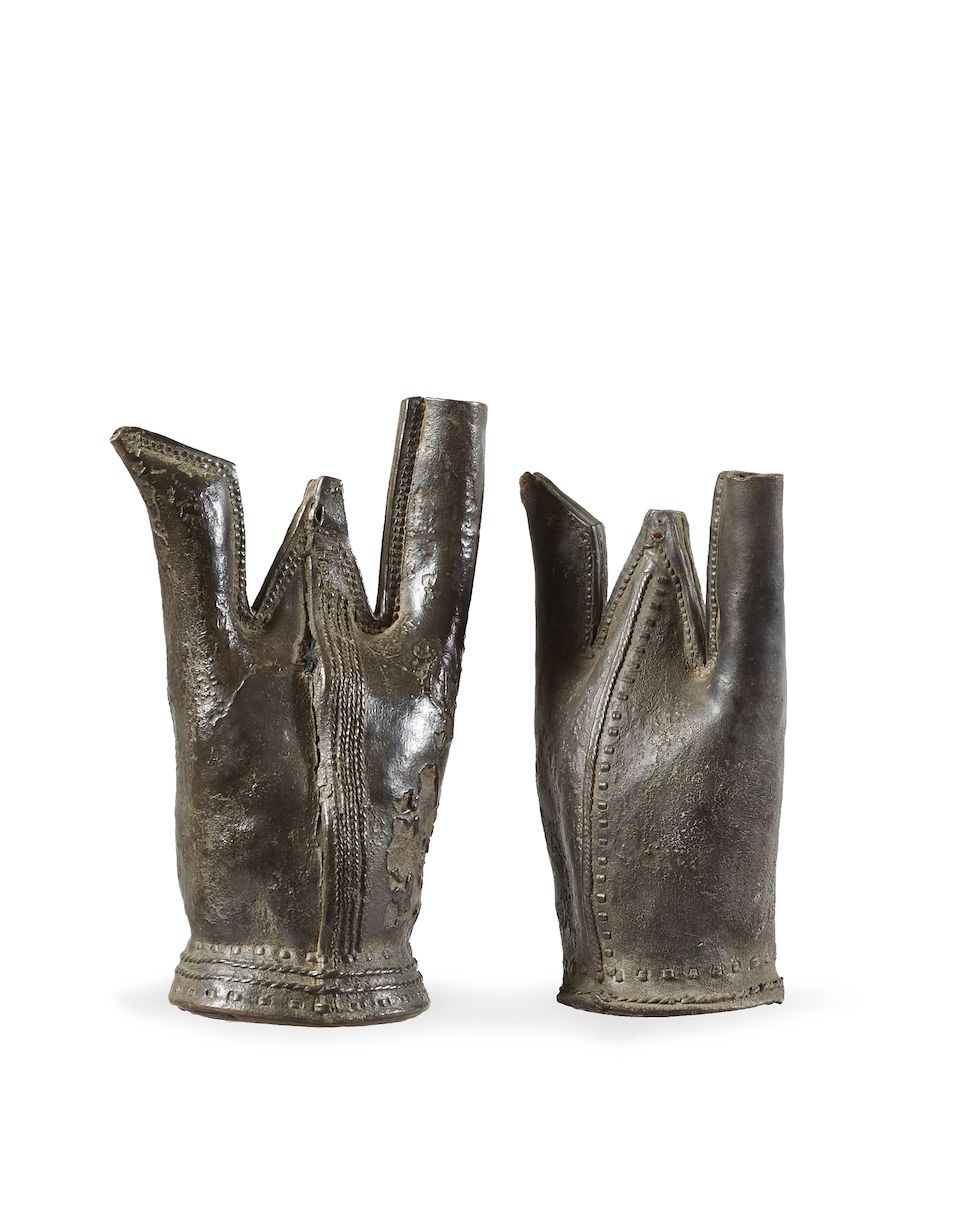 Bonhams A collection of leather vessels (5)