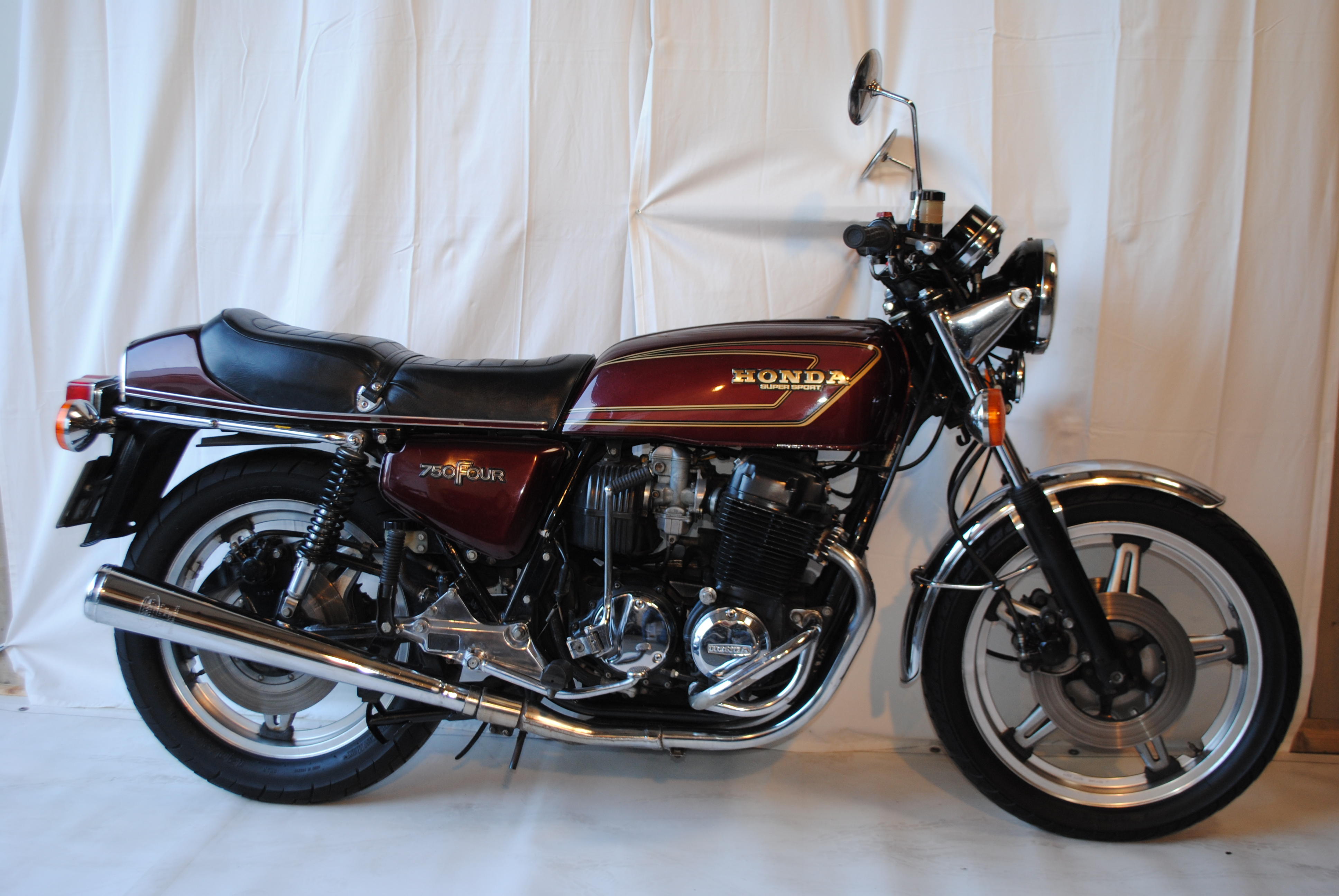 Honda CB 750 four k2 из Терминатора