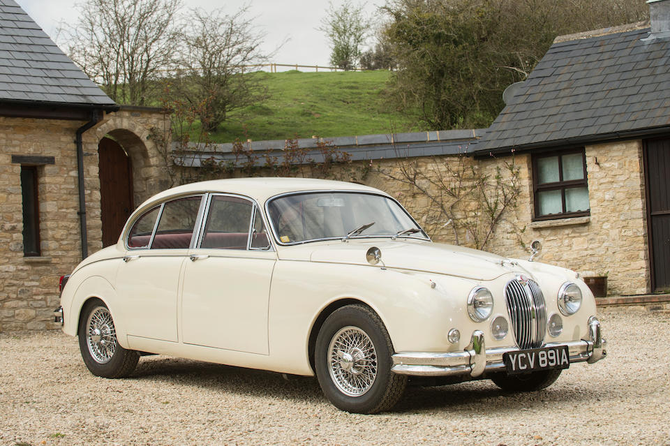 Jaguar MK IX