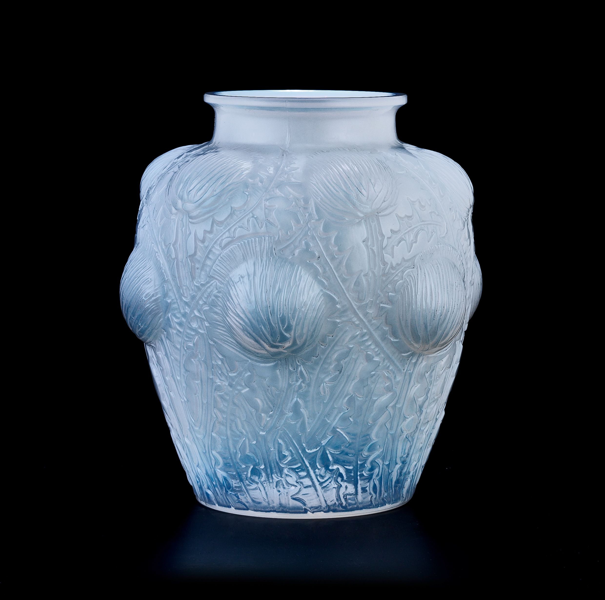 Bonhams A RENÉ LALIQUE CASED OPALESCENT AND FROSTED GLASS 'DOMRÉMY