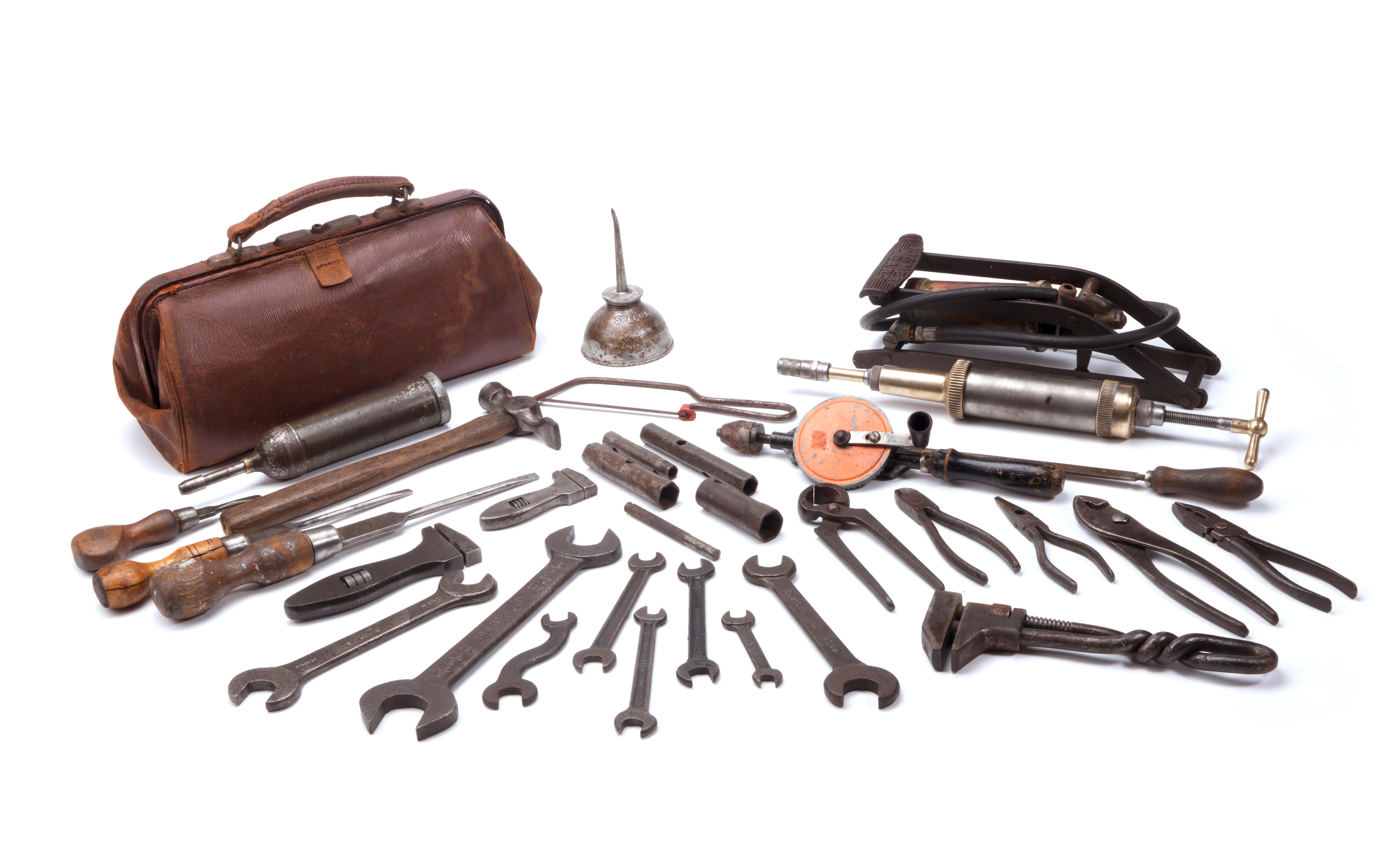 Bonhams Cars : Tools to suit a veteran/vintage car, ((Qty))