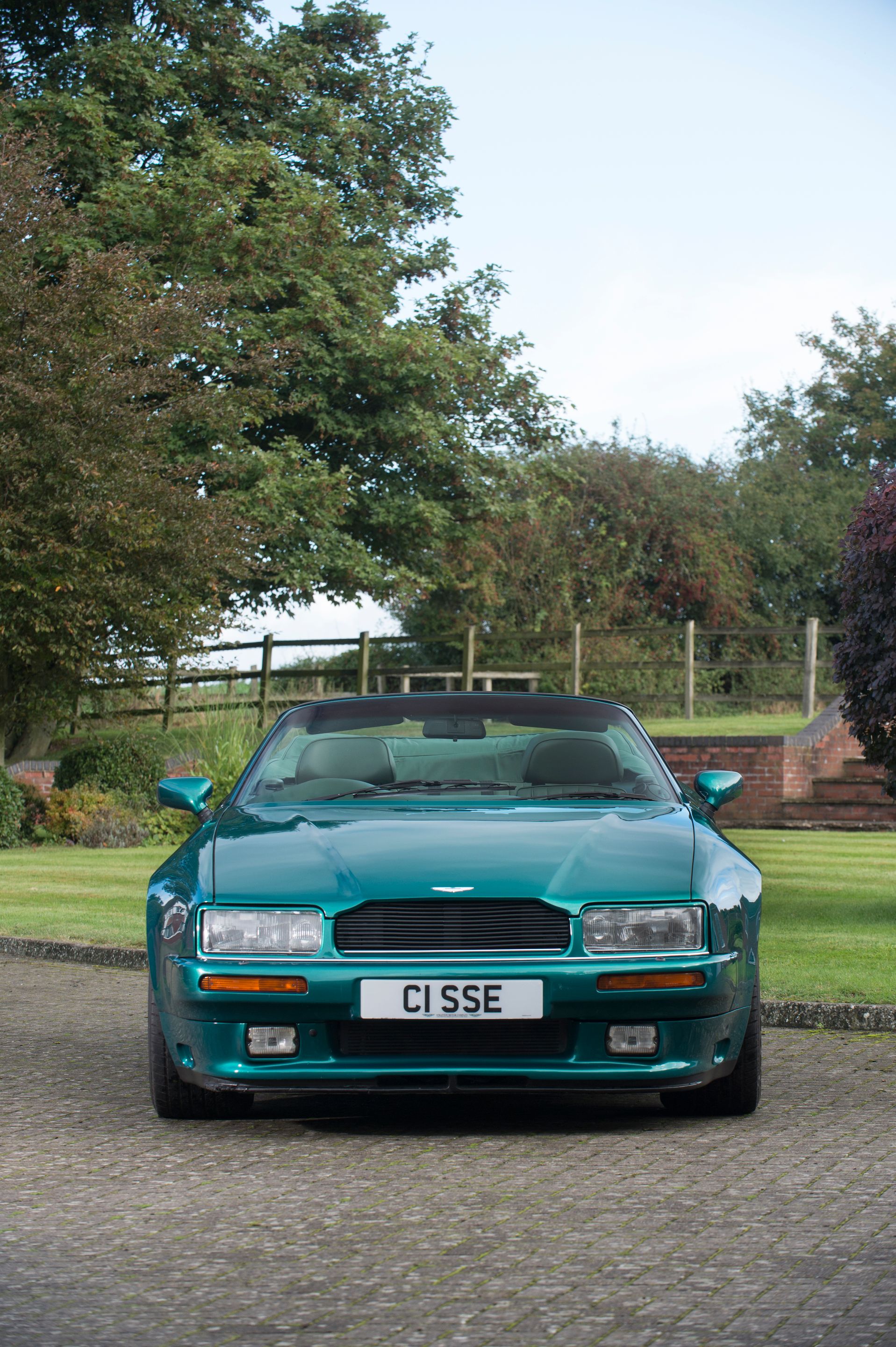 1989-2000 Aston Martin Virage: A Bridge to the Future