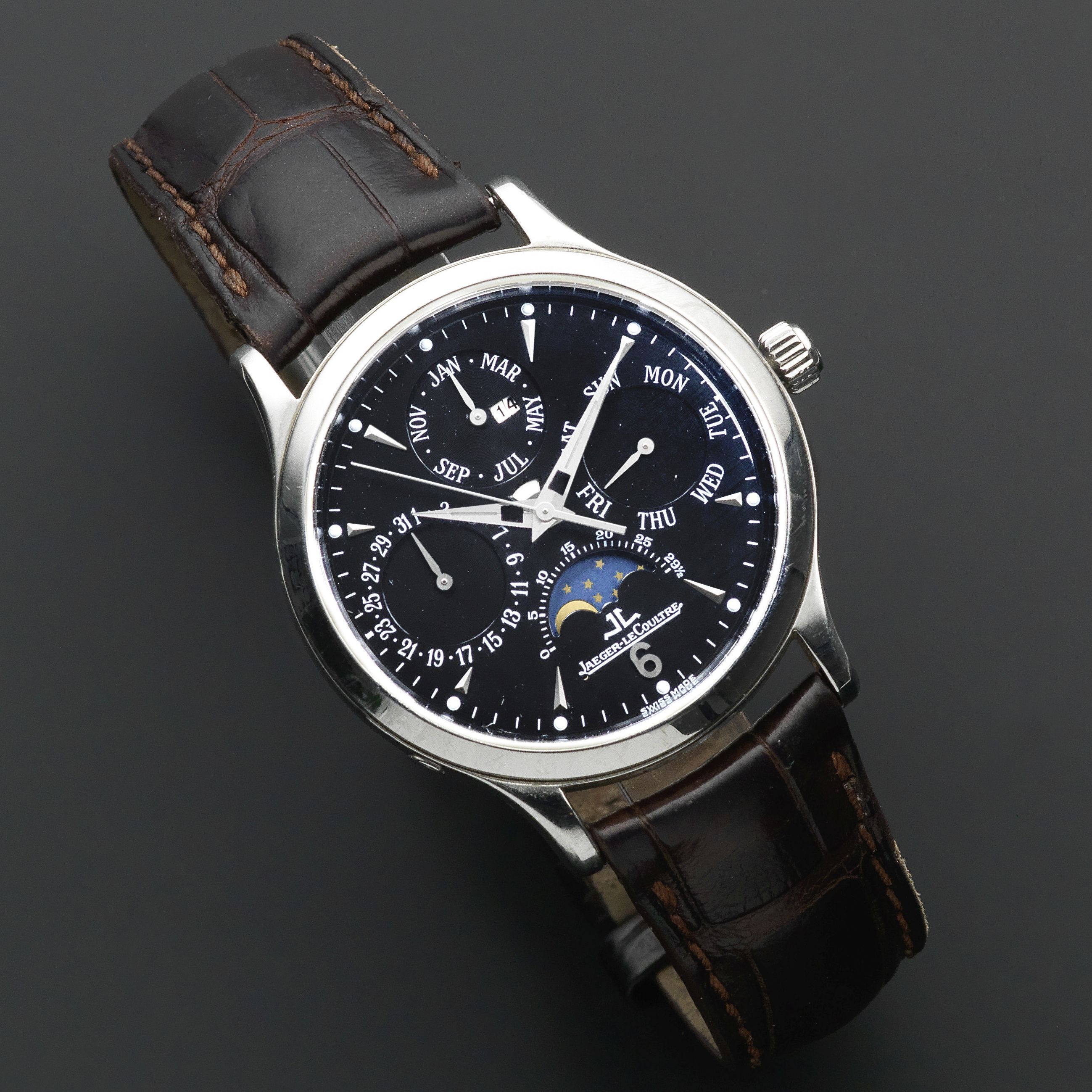 Jaeger-LeCoultre. A stainless steel automatic triple calendar wristwatch with moon phase Master Control, Ref:140.8.80.S, Movement No.2854381, Circa 2000