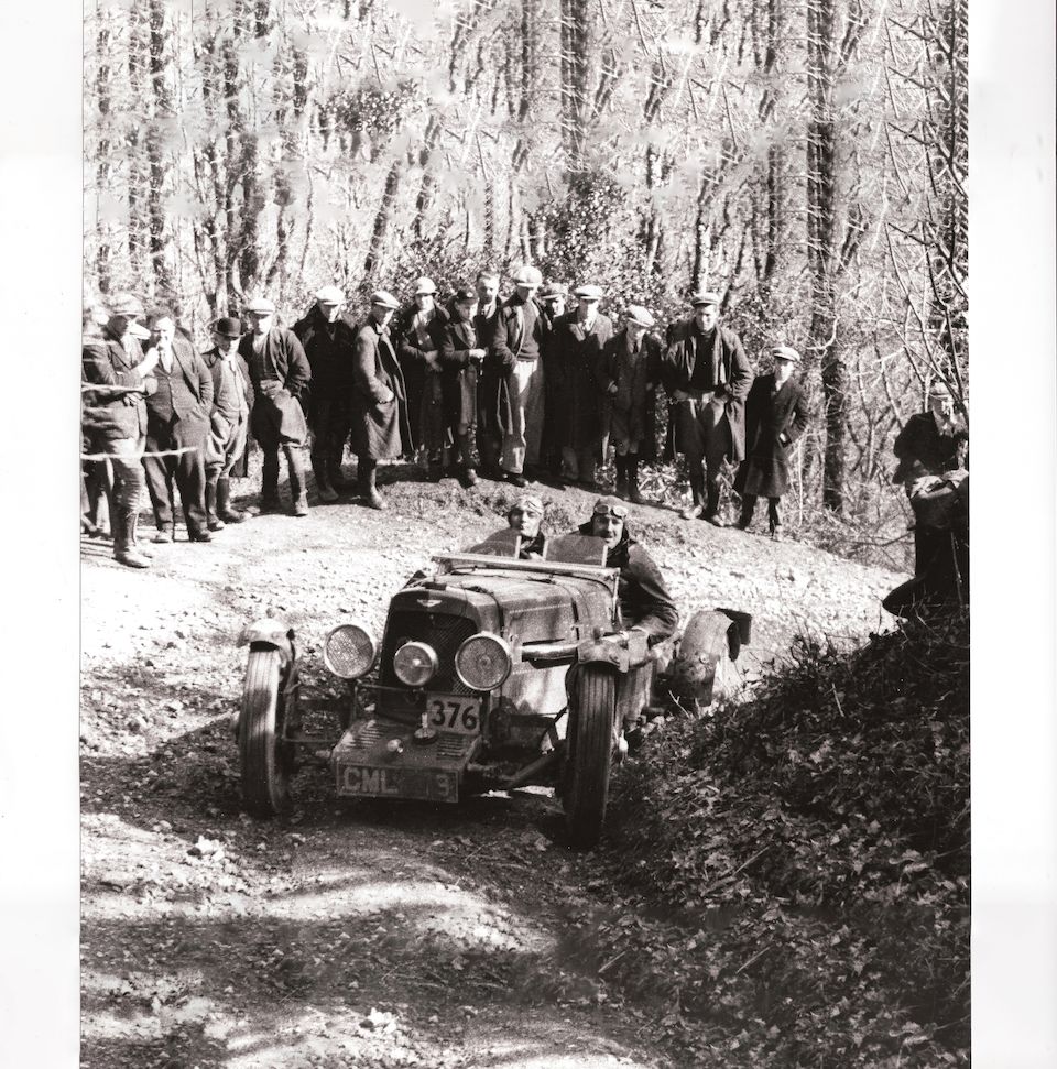 Engagée aux 24 Heures du Mans 1935 par l'usine, 5e  de sa classe,Aston Martin Ulster Sports deux places 1935