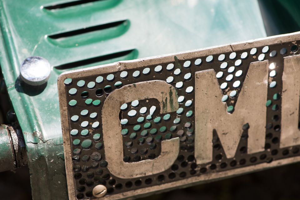 Engagée aux 24 Heures du Mans 1935 par l'usine, 5e  de sa classe,Aston Martin Ulster Sports deux places 1935