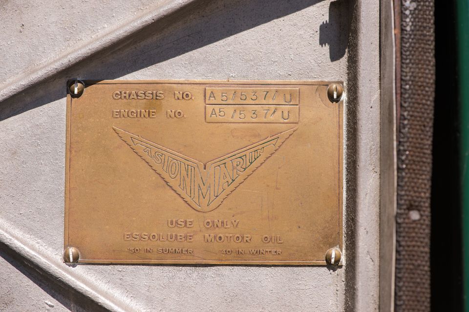 Engagée aux 24 Heures du Mans 1935 par l'usine, 5e  de sa classe,Aston Martin Ulster Sports deux places 1935