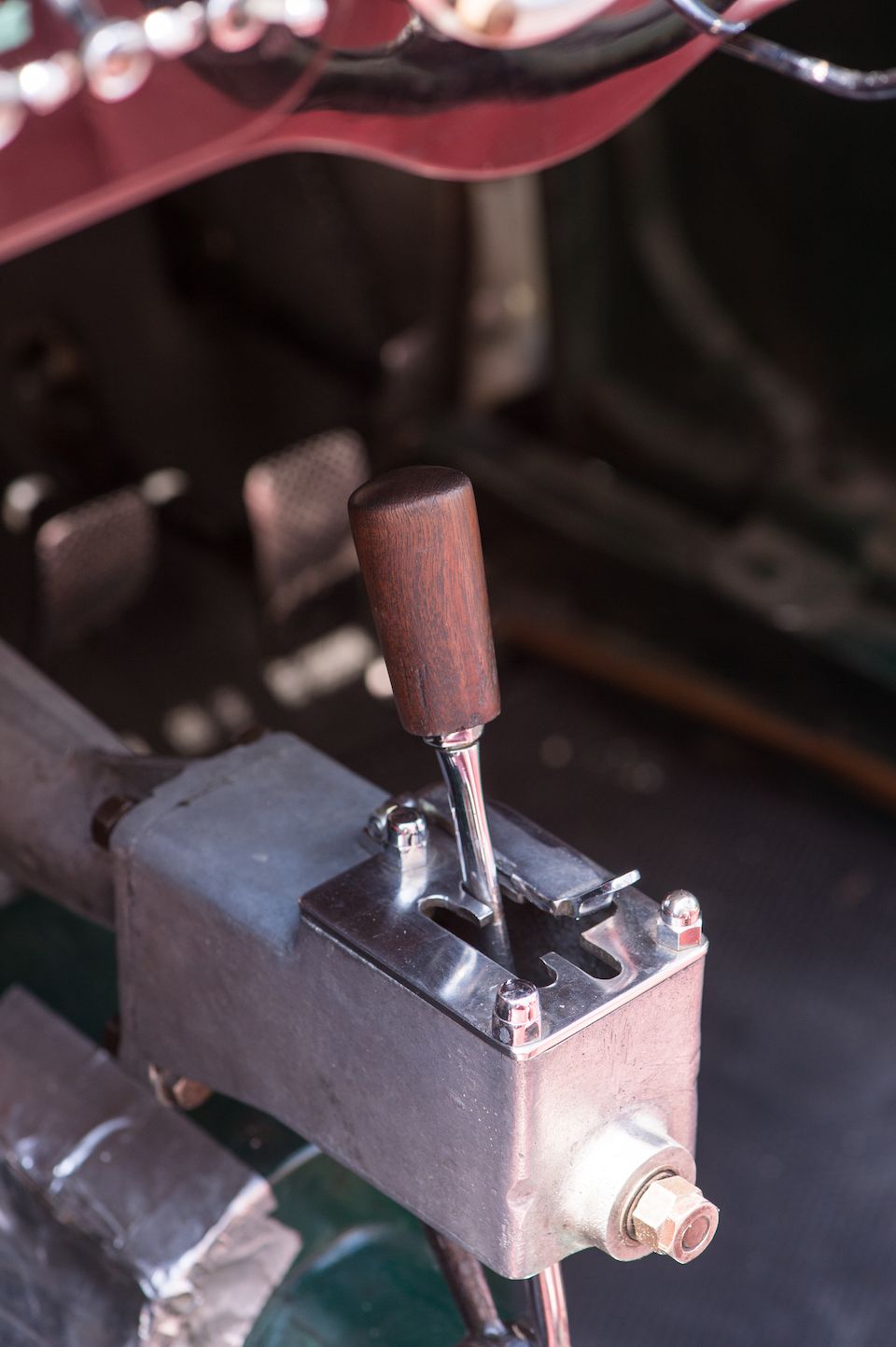 Engagée aux 24 Heures du Mans 1935 par l'usine, 5e  de sa classe,Aston Martin Ulster Sports deux places 1935