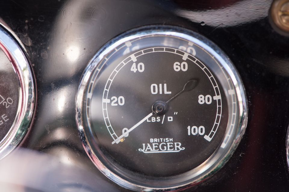 Engagée aux 24 Heures du Mans 1935 par l'usine, 5e  de sa classe,Aston Martin Ulster Sports deux places 1935