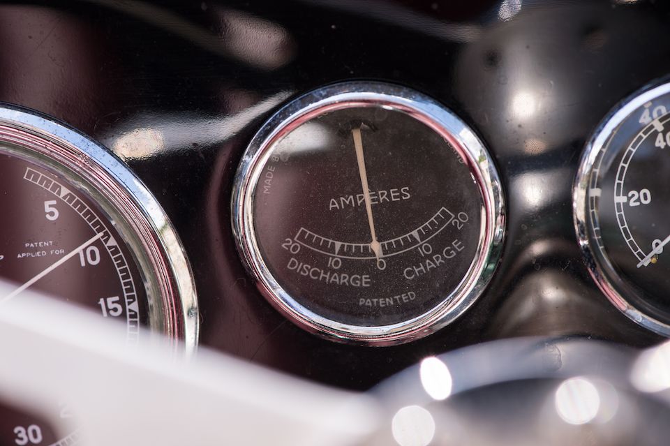 Engagée aux 24 Heures du Mans 1935 par l'usine, 5e  de sa classe,Aston Martin Ulster Sports deux places 1935