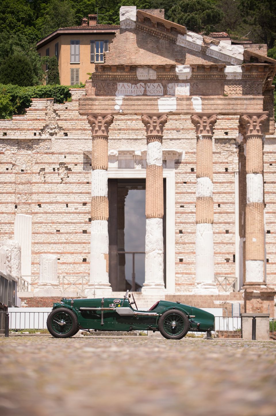 Engagée aux 24 Heures du Mans 1935 par l'usine, 5e  de sa classe,Aston Martin Ulster Sports deux places 1935