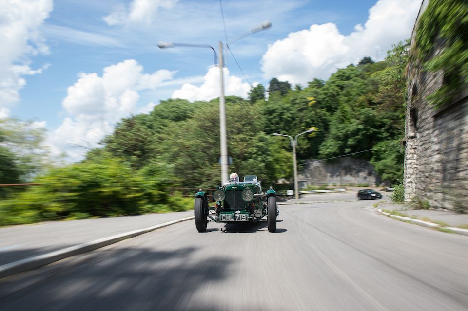 Engagée aux 24 Heures du Mans 1935 par l'usine, 5e  de sa classe,Aston Martin Ulster Sports deux places 1935