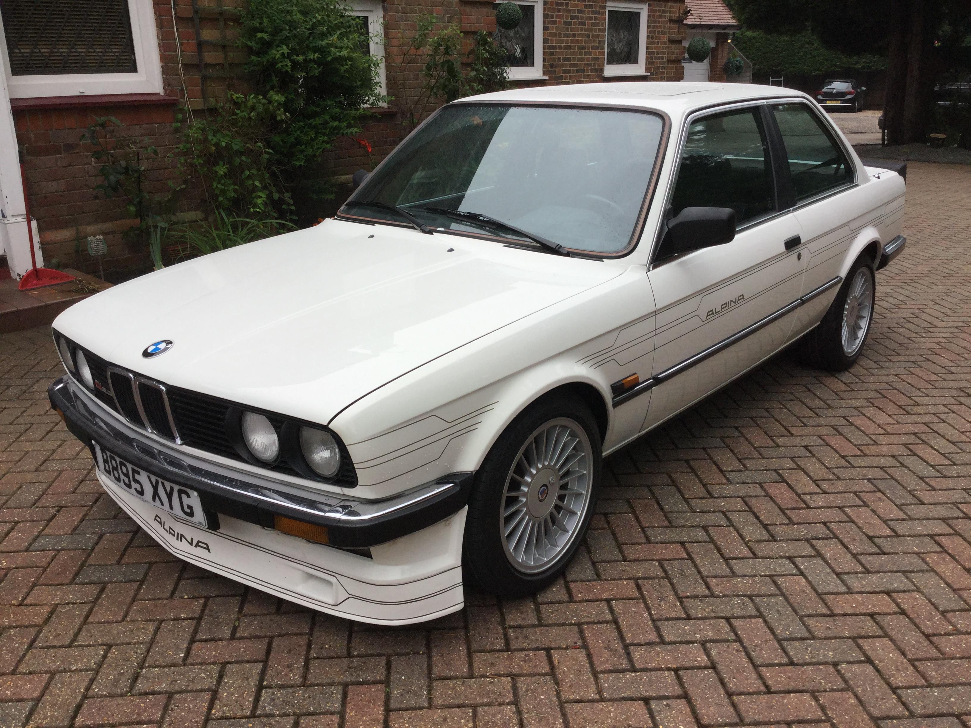 BMW 323i e30