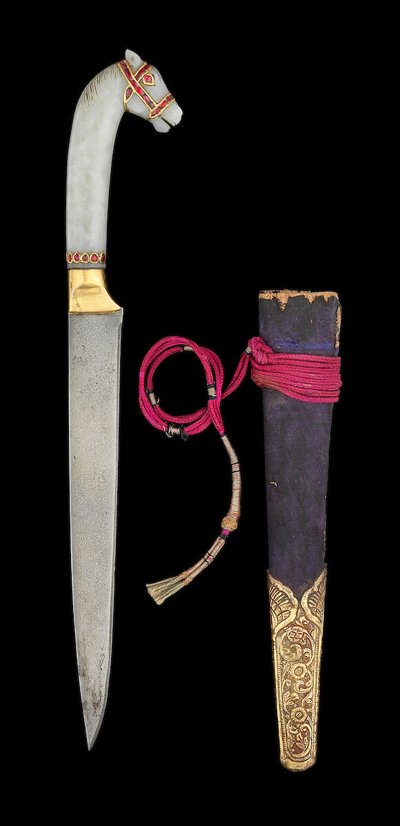Bonhams : A gem-set jade hilted horse head dagger India,19th Century (2)