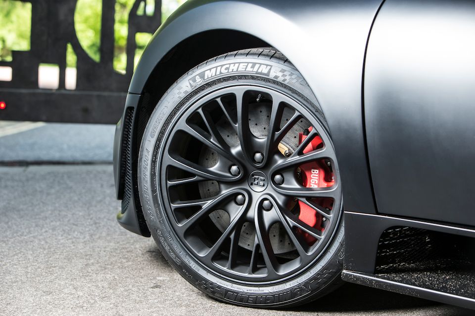 Супер спорт 4. Бугатти колеса Арбуз.